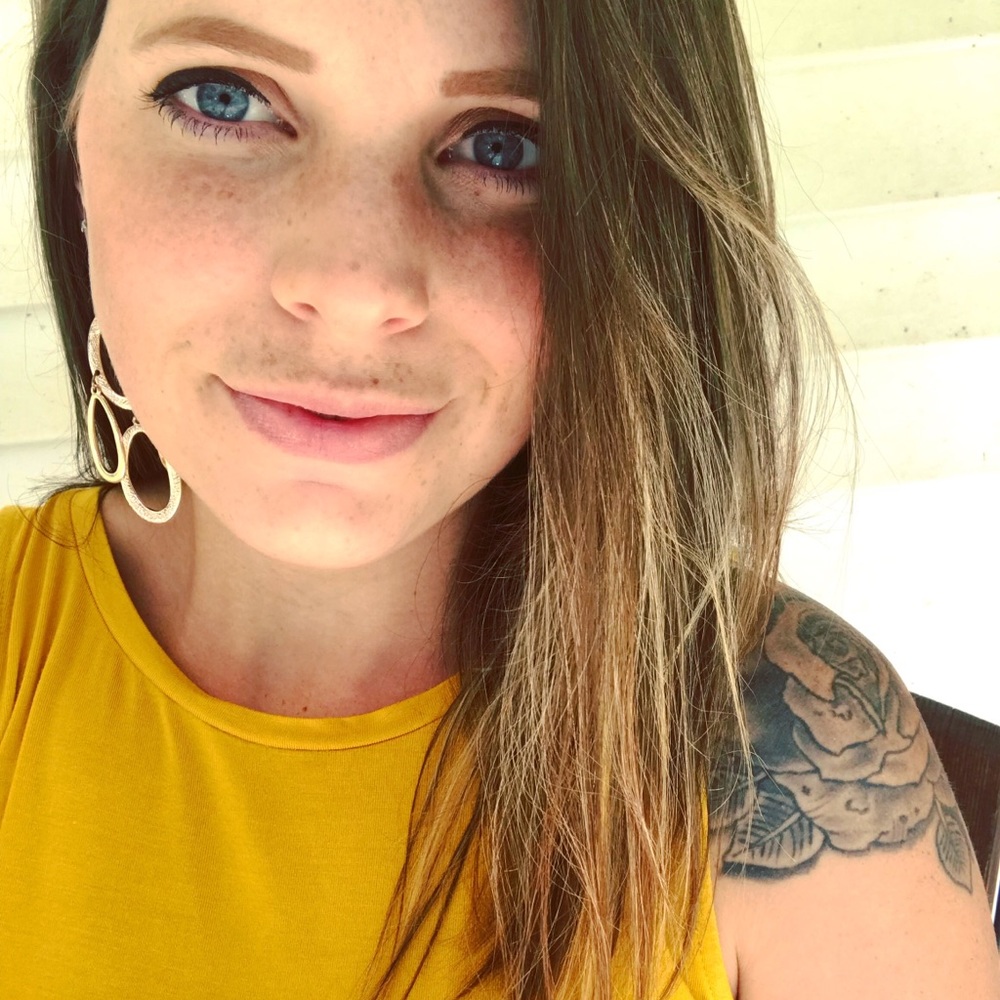 Meet your Posher, Carrie